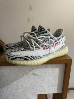 アディダス イージーブースト350 V2 ゼブラ