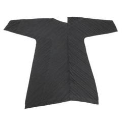 me by ISSEYMIYAKE イッセイミヤケ シワプリーツチュニック ISSEY MIYAKE イッセイミヤケ カットソー シワ加工 ランダム