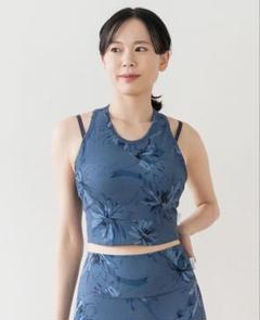⭐︎新品 【SUKALA】ショートタンクトップ＆レギンスセットアップ ショートタンクトップとレギンスがセットになったオトクな
