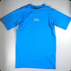 オークリー Tシャツ ランニングシャツ ベースレイヤー Sサイズ ブルー