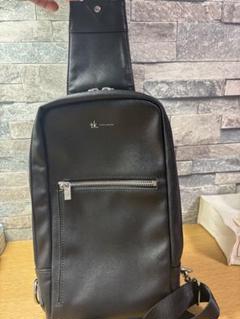 tk. 黒 ショルダーバッグ