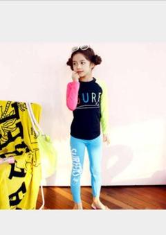 125～135 キッズラッシュガード SURFロゴ入り