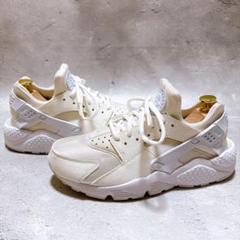 定価（税込） 15,400円 NIKE AIR HUARACH WHITE