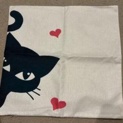 クッションカバー 猫　黒猫　45×45 インテリア　かわいい　ハート