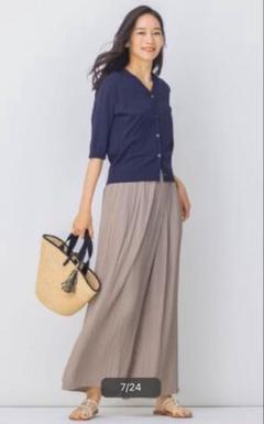 自由区　マットサテンプリーツパンツ 38
