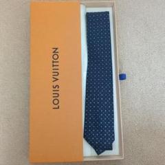 【未使用】LOUIS VUITTON ネイビー ドット柄 ネイビー ハンカチ 未使用】LOUIS VUITTON ネイビー ドット柄 ネイビー ハンカチ