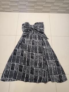 【値下げ】NOA NOA サッシュスカートM ブラック／ホワイトドレス NOA NOA ノアノア サッシュ ドレス 白 黒 フラダンサー Mサイズ