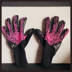 人気の 新品！大きいサイズ訳あり品プーマゴールキーパーグローブ黒 サッカーボール