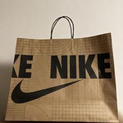 NIKE ナイキ ショッパー 紙袋 中サイズ - メルカリ