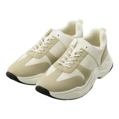 ジーユーGUダッドスニーカー 美品 サイズ23.5㎝ 白