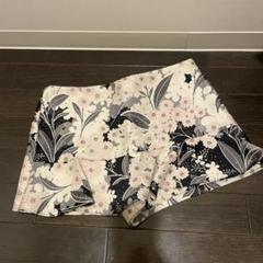 美品 レッドヴァレンティノ 花柄 スカート付ショートパンツ ジャガード織り 美品 レッドヴァレンティノ 花柄 スカート付ショートパンツ