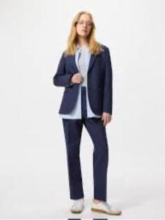 2025年最新】UNIQLO レディース ビジネス パンツスーツ上下の