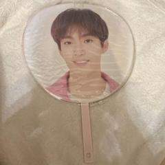 2025年最新】seventeen うちわ ドギョムの人気アイテム - メルカリ