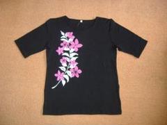 【月末セール！】５分袖Ｔシャツ◎マイレ＆プルメリア◎黒◎Ｌサイズ