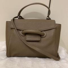 【美品】 ヴァジックエバーミニレザー2wayショルダー ✨美品✨ヴァジック ショルダーバッグ 2way エバー ミニミニ