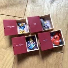 ディズニー ガチャ　ザ アートオブディズニー　アリス　ドナルド　ベイマックス