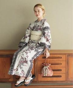 utatane 浴衣ベージュにえんじの揺れる花