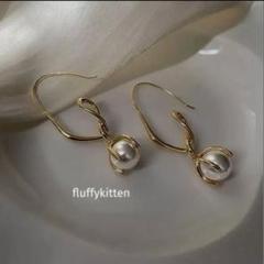 ツイストフックパールピアス