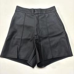 黒 合成皮革 カーゴショートパンツ studious