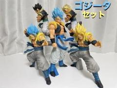 一番くじ 超ゴジータ、ブルー grandista 悟空、ベジータ 4体セット 悟空＆ベジータのフィギュアセットなどがファミリーマート限定で