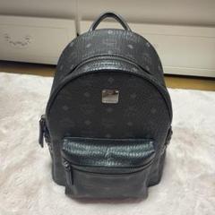 MCM グレー ブラック リュック バッグ ロゴ 美品 未使用 MCM - 美品 正規品 MCM エムシーエム リュック バックパック 黒