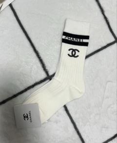 CHANELソックスレディース❣️新品未使用￼ ソックス コットン CCロゴ Amazon.co.jp: [CHANEL] (シャネル) ココマーク ロゴ ソックス