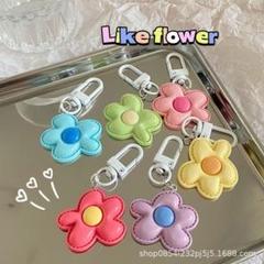 黄色 花 キーホルダー 推し活 クリーム 手作り感 アクセサリーチャーム