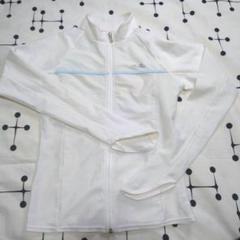ellesse ホワイト ラッシュガード