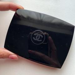 CHANEL ファンデーションケース