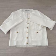 ZARA ノーカラージャケット　金ボタン　オフホワイト　Lサイズ ZARA ノーカラー ジャケット アイボリー ゴールド ラメ 金ボタン
