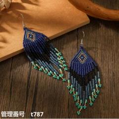 ビーズ刺繍のペンダント型ピアス　ボヘミアン　ヴィンテージ　エスニック　レトロ