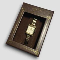 アガタ　agate classic K10スクエアーフェイスジュエリーウォッチ スクエアフェイスジュエリーウォッチ｜時計｜アガット 公式