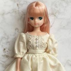 リカちゃん　キャッスル　人形　日焼け　ピンク　二代目風前髪　未使用新品　す リカちゃんキャッスル ピンク髪｜Yahoo!フリマ（旧PayPayフリマ）