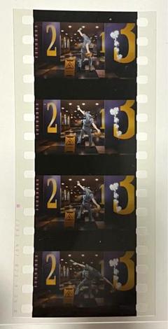 進撃の巨人 リヴァイ お掃除 兵長 清掃員 生コマフィルム 映画 特典 m74401120804_1.jpg?1733070310