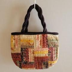 ハンドメイド パッチワークキルト バッグ 赤・ベージュ系