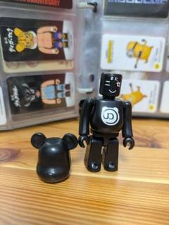 BE@RBRICK＊@＊ニセシリーズ＊KUBRICK＊ベアブリック＊２体 Amazon.co.jp: KUBRICK 井上 薫 & BE@RBRICK SP ABS&PVC 塗装