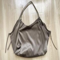未使用 ZARA ザラ サテンエフェクト トートバッグ - メルカリ