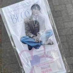 ギョンス BLOOM アクリルスタンド〈おまけ付き〉 ギョンス BLOOM アクリルスタンド〈おまけ付き〉 - アイドル