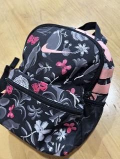 Nike 花柄リュック 小型のサムネイル