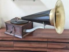 ホーン蓄音機 コロンビアフォノグラフ社製 il_fullxfull.6680229283_r34s.jpg