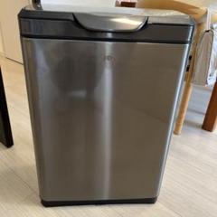 EKO、ダストボックス、シルバーグレー、物入れとしてのみ使用、大変綺麗です。のサムネイル