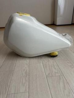 TW200 TW225 純正タンク　ウレタンクリア塗装　タンクキャップ　コック付 ヤマハ発動機 TW200 TW225 タンク 水色M ヤマハ 純正 中古