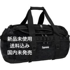 Supreme ストライプパターン ボストンバッグ Supreme ボストンバッグ | シルバートーン | FARFETCH JP