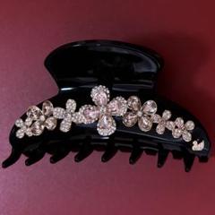 SWAROVSKI ヘアクリップ フラワーモチーフ ラインストーン パヴェ SWAROVSKI ヘアクリップ フラワーモチーフ ラインストーン