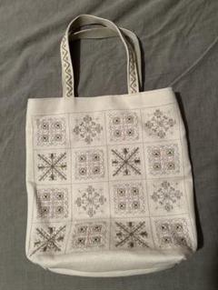 戸塚刺繍　トートバッグ　ハンドメイド　未使用品のサムネイル