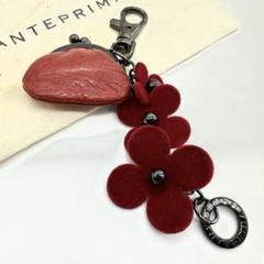 美品★ANTEPRIMA★アンテプリマ チャーム キーホルダー 花モチーフ 赤