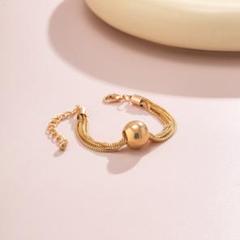 ♥️今年人気♥️ブレスレット　ゴールド　ゴージャス　キュート　豪華　大人