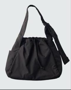 ■ UNIQLO C■ユニクロ■ソフトパフィーショルダーバッグ■ブラック■新品■ UNIQLO C ソフトパフィーショルダーバッグ ユニセックス