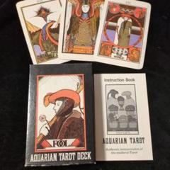 【レア・美品】アクエリアンタロット　ヴィンテージ　1970年　初版　緑箱　貴重 あなたの女の子は初版アクエリアンタロットを獲得しました。私が