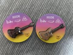 hide ギター型ピンバッジ 2個セット サイケ & バーニー - メルカリ